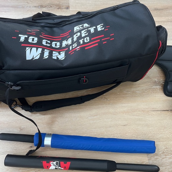 Kids ATA Sparring Bag with all Gear Included - Picture 1 of 5